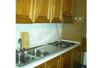 Italia Privát Trassilico, Esterno